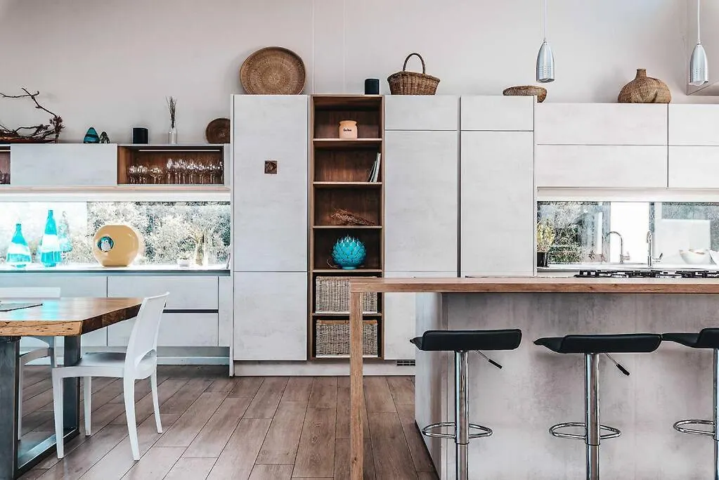 Beautiful Camps Bay Oasis For Family Fun Villa Cape Town