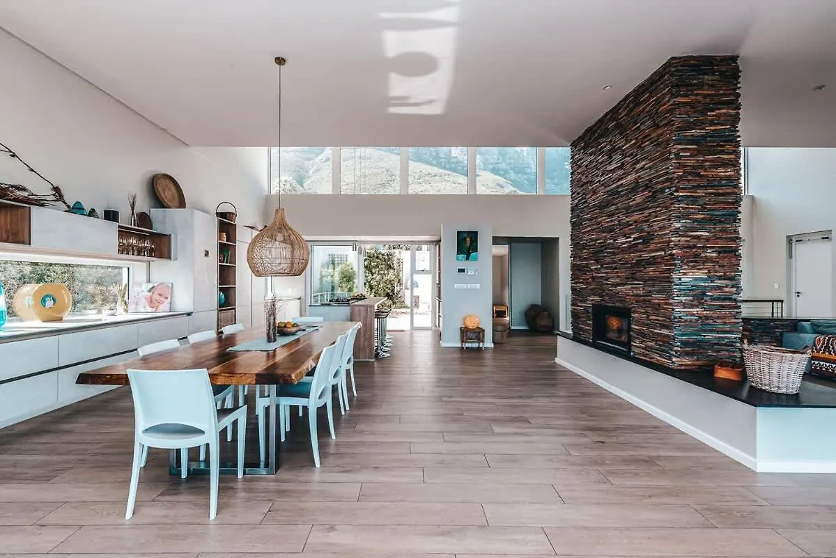 Beautiful Camps Bay Oasis For Family Fun Villa Cape Town